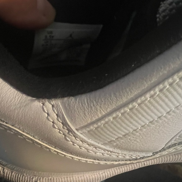 jordan 11 retro low legend blue size 3.5 youth - Picture 11 of 15